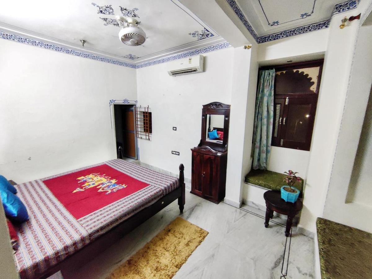 Whereabout Hostel Udaipur Luaran gambar