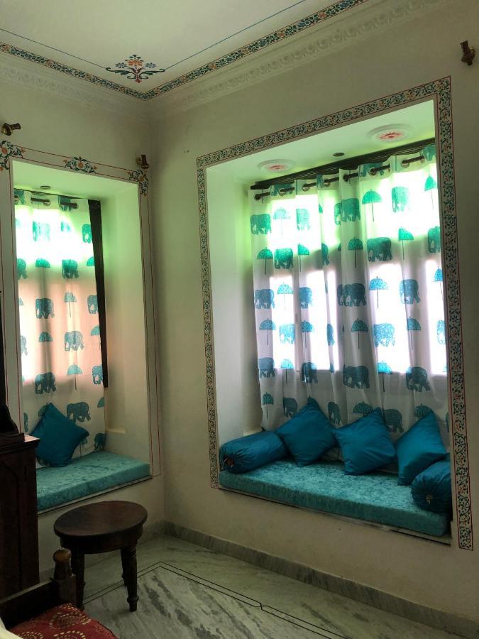 Whereabout Hostel Udaipur Luaran gambar